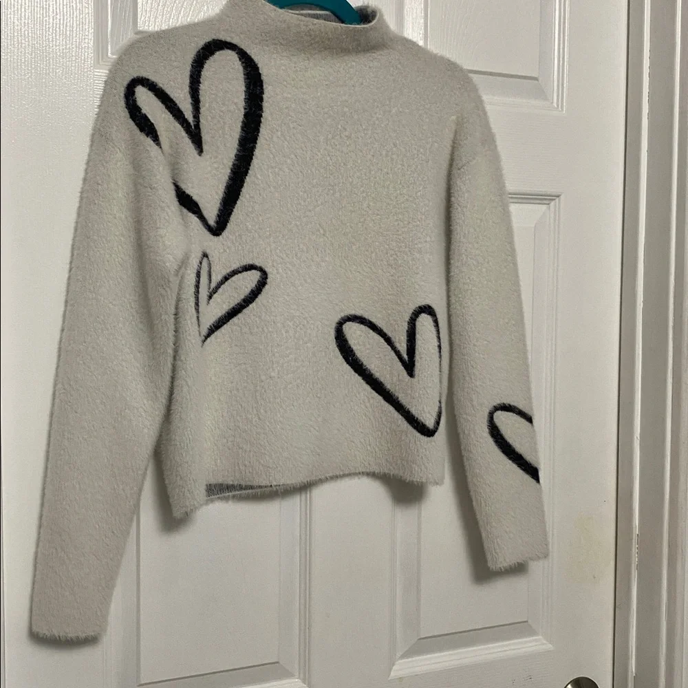 Rachel Zoe | Fuzzy-knit White Pullover Moc Neck Sweater w/ black Heart Design